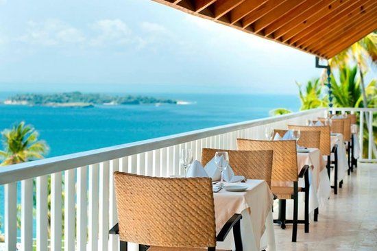 El Cayo Restaurant