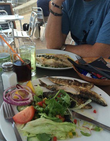 Cafe de la Mer